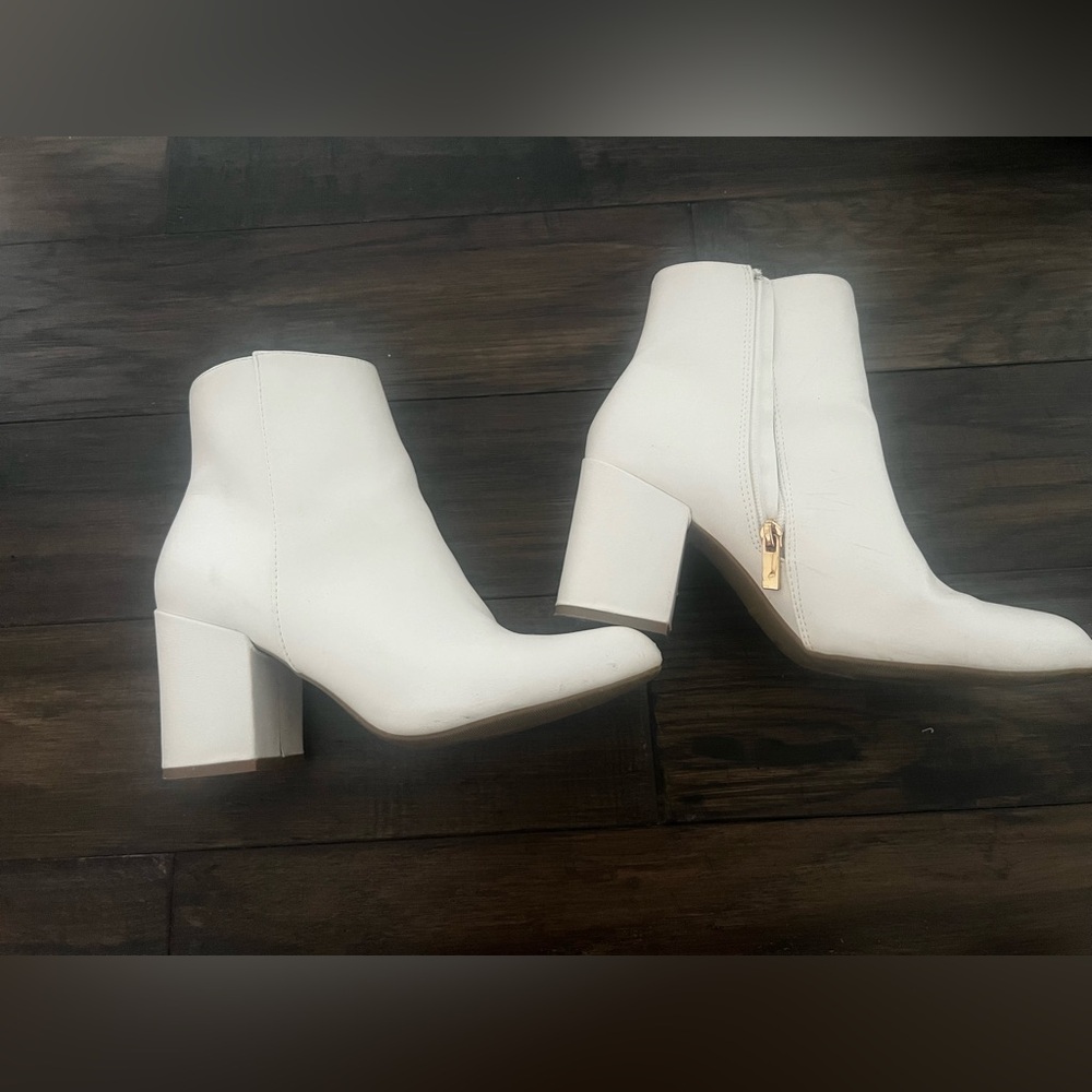 White Ankle Boots. Size 8.5